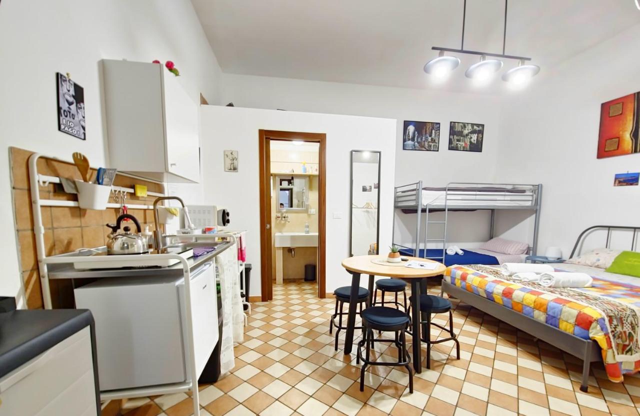 La Casina Di Promised Land Napoli Appartement Buitenkant foto